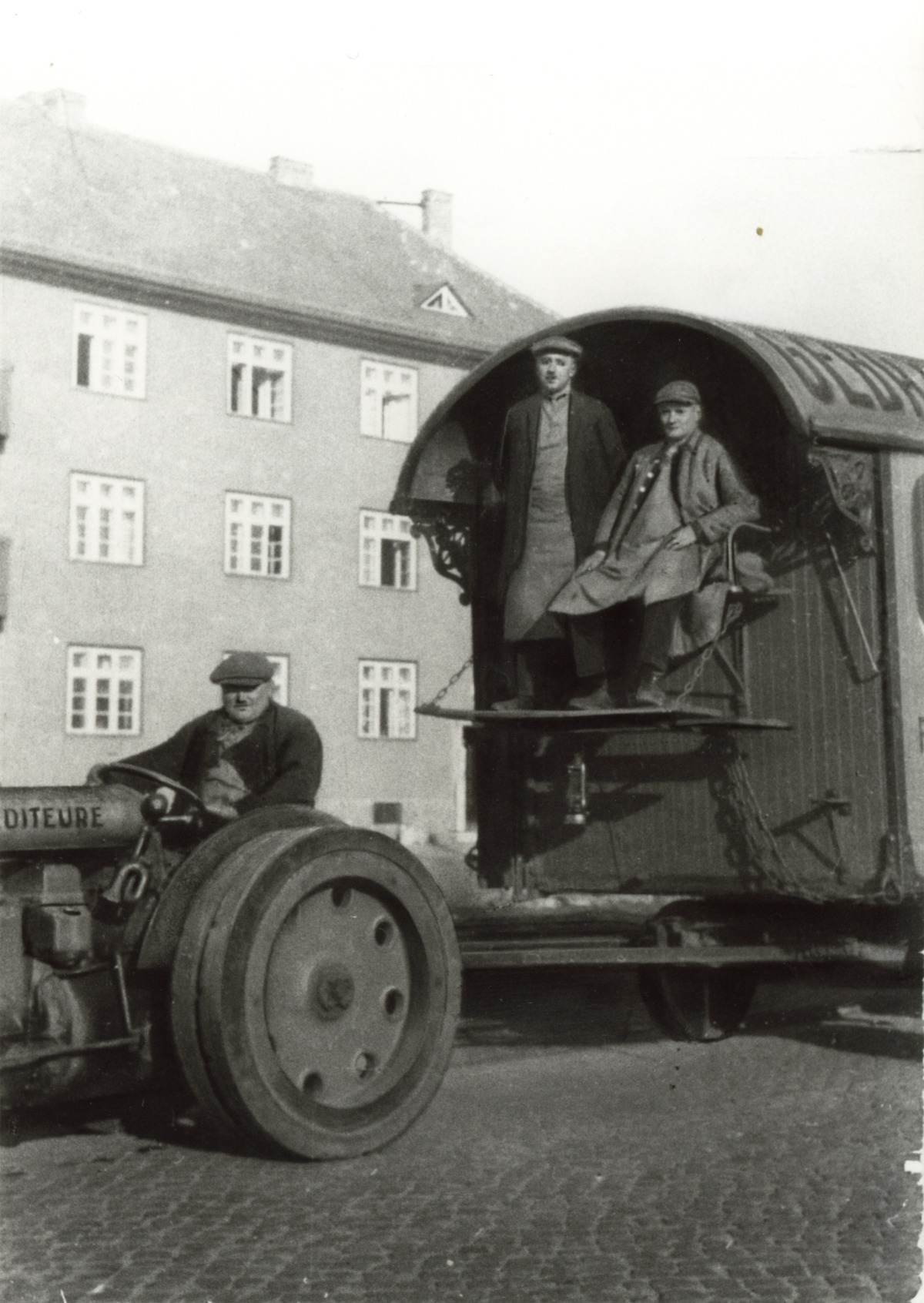 horse-drawn cart