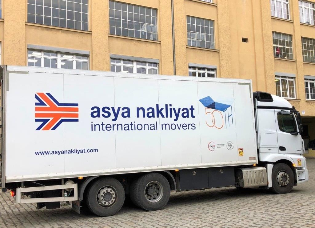 HERTLING moving service throughout Europe with our partner Asya